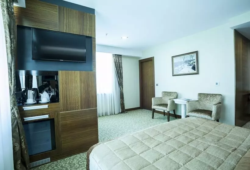 Hotel Vivaldi Ce Gold