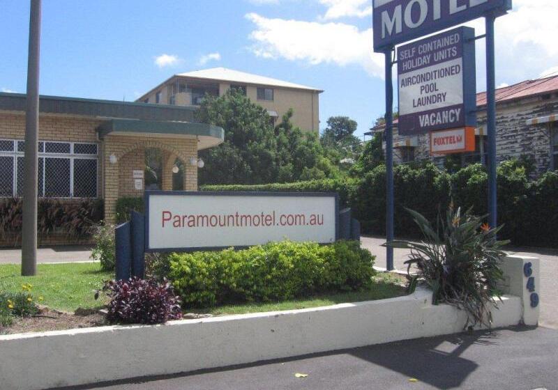Paramount Motel