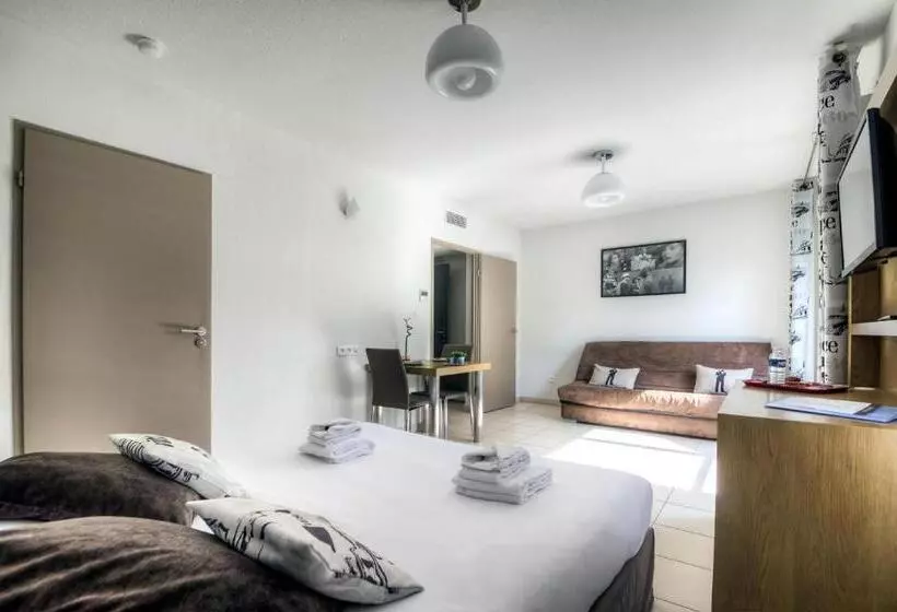 إقامة Comfort Aparthotel Antibes Le Maestria