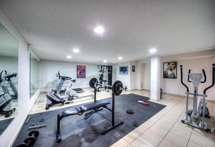 إقامة Comfort Aparthotel Antibes Le Maestria