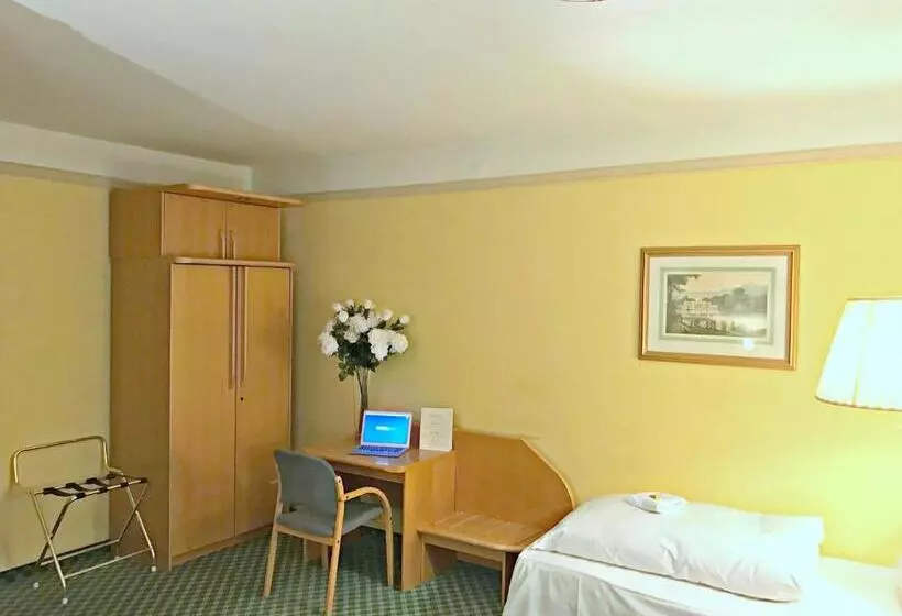 Hotelli Pensjonat Belvedere