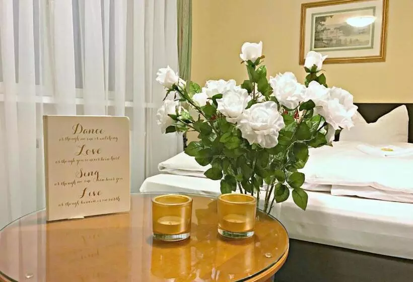 Hotelli Pensjonat Belvedere