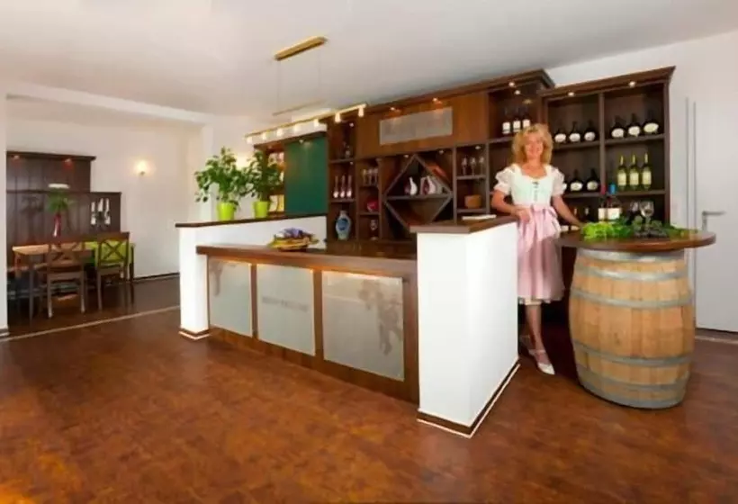 Hotelli Wein Träume