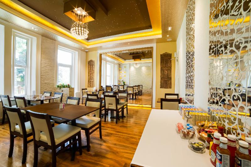 Bed and Breakfast Eagle House Hotel - Guest House