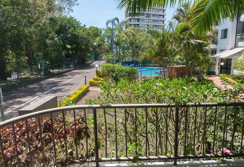 Broadwater Shores Waterfront Apartments