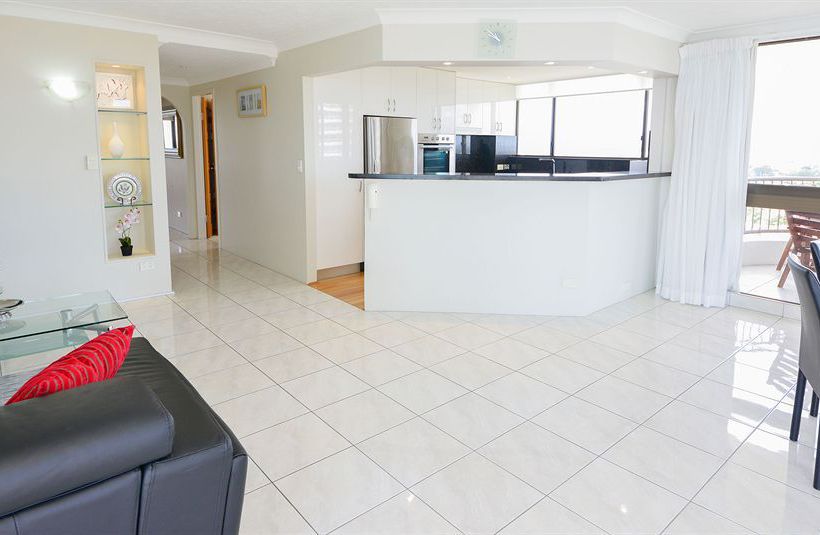 Broadwater Shores Waterfront Apartments