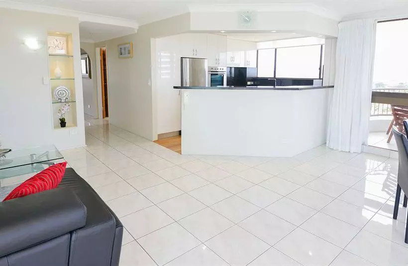 Broadwater Shores Waterfront Apartments