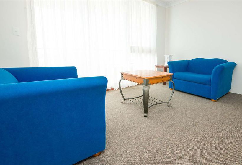 Broadwater Shores Waterfront Apartments