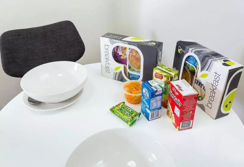 City Edge North Melbourne Apartment