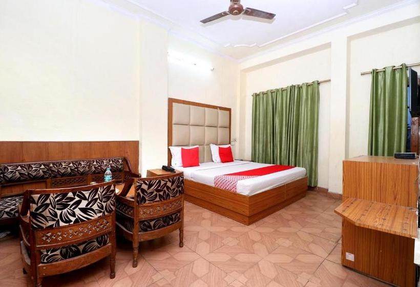 호텔 Abhi International