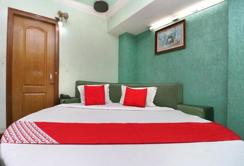 호텔 Abhi International