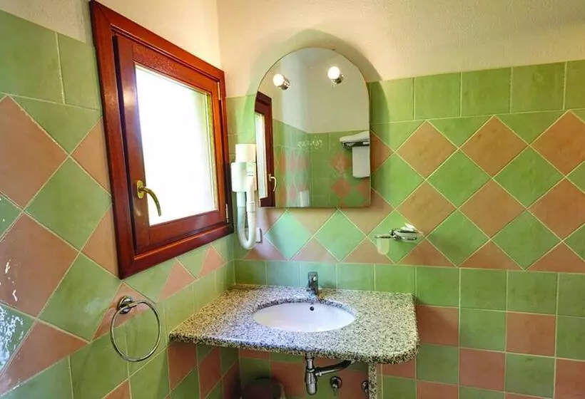 Отель Cala Mirto