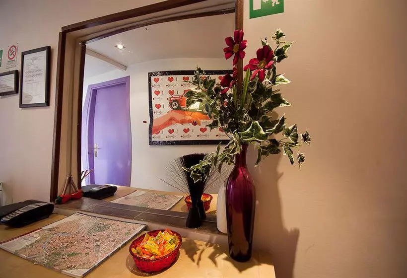 هتل The Victory Suite