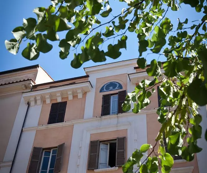 هتل The Victory Suite