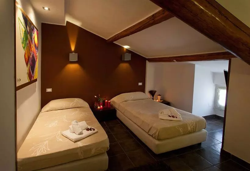 هتل The Victory Suite