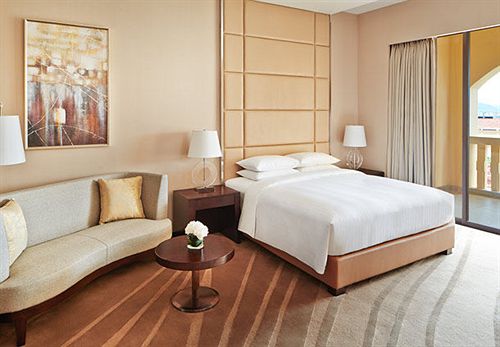 בית מלון כפרי Courtyard By Marriott Boluo