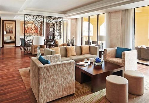 בית מלון כפרי Courtyard By Marriott Boluo