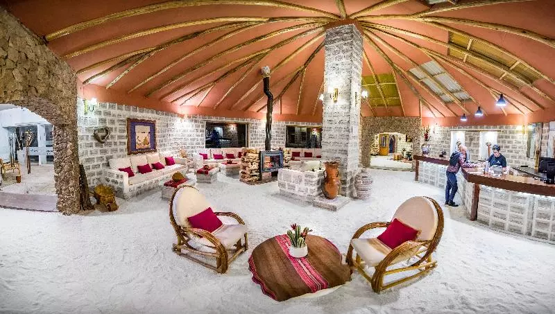 هتل De Sal Luna Salada