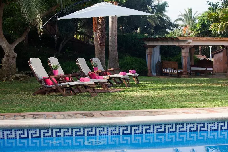 בית מלון כפרי Es Revellar Art Resort Adults Only