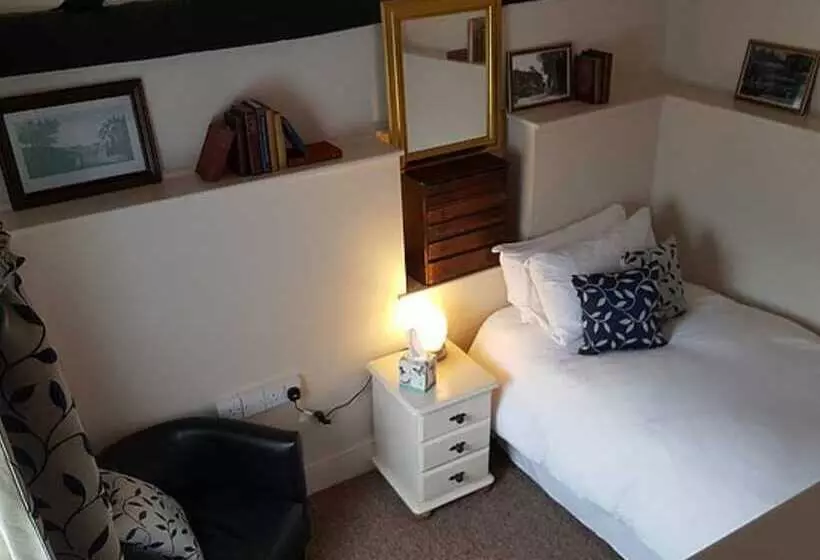 Hotell The Greyhound