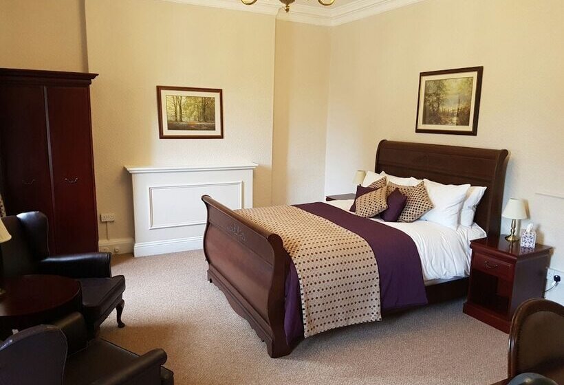 酒店 The Greyhound