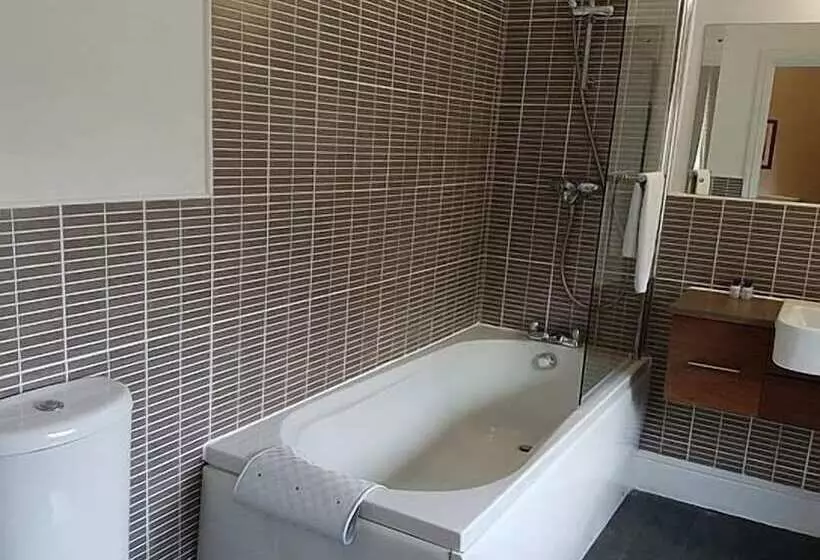 Hotell The Greyhound