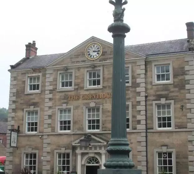 Hotell The Greyhound