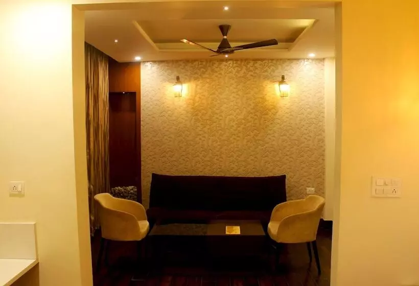 Отель Himalaya Haridwar @ Har Ki Pauri Road