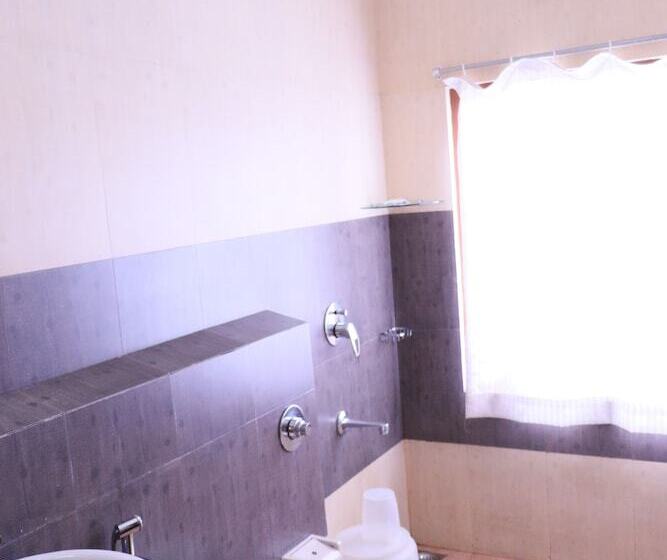 בית מלון כפרי Jungle Park Resorts