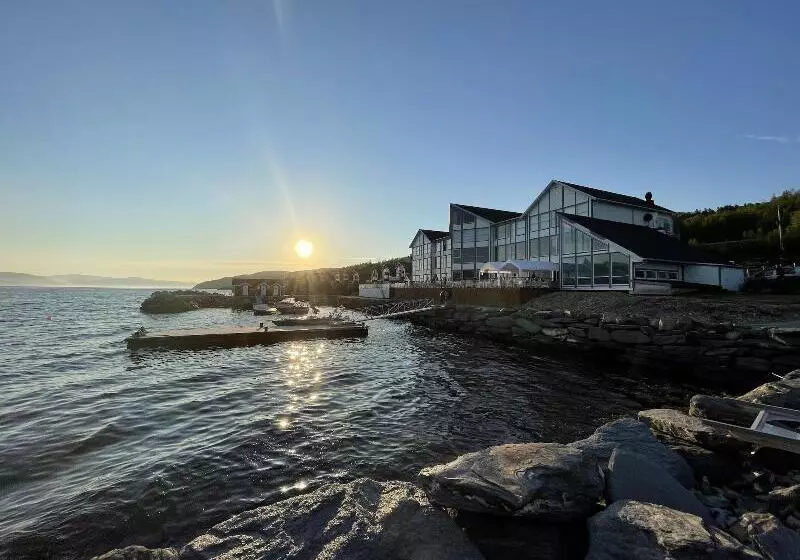 Отель Malangen Resort