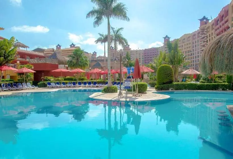 هتل Porto Marina Resort & Spa Al Alamein