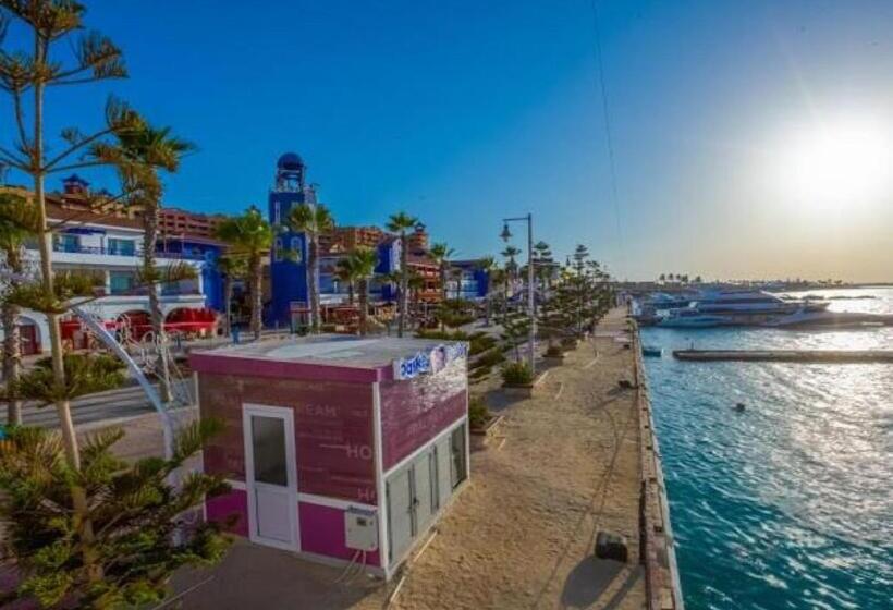 هتل Porto Marina Resort & Spa Al Alamein