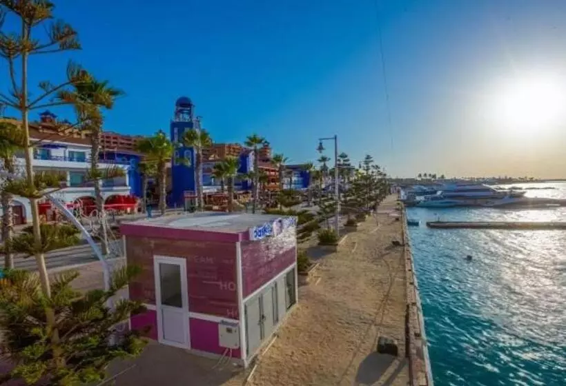 هتل Porto Marina Resort & Spa Al Alamein