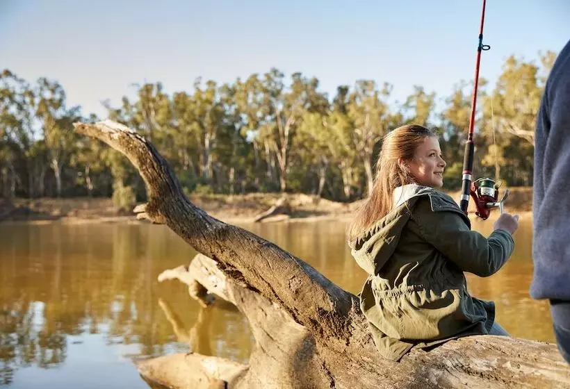 בית מלון כפרי Racv Cobram Resort