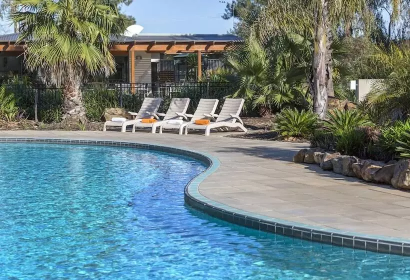 בית מלון כפרי Racv Cobram Resort