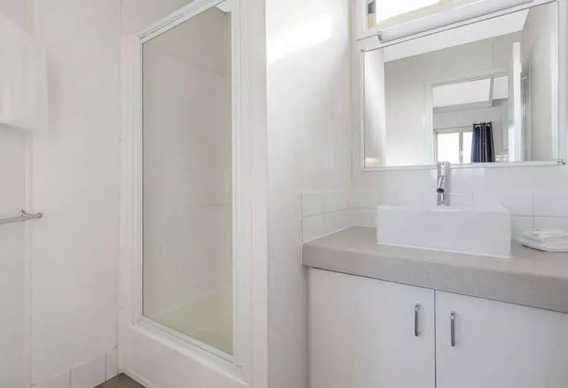 בית מלון כפרי Racv Cobram Resort