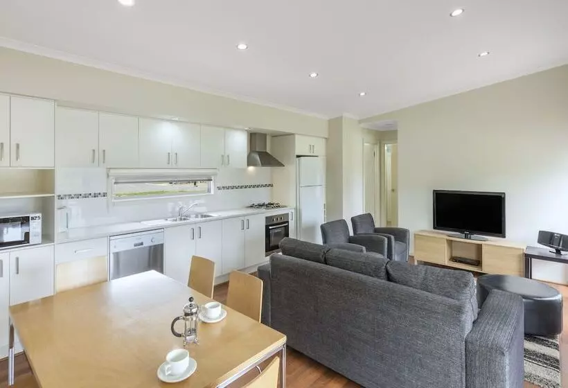 בית מלון כפרי Racv Cobram Resort