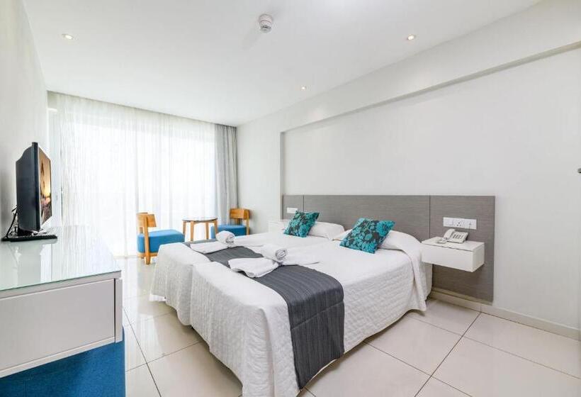 ホテル River Rock