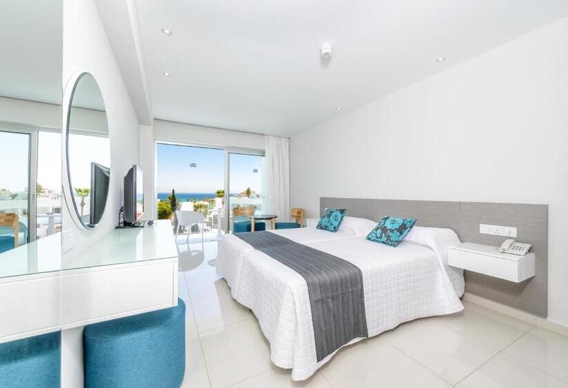 ホテル River Rock