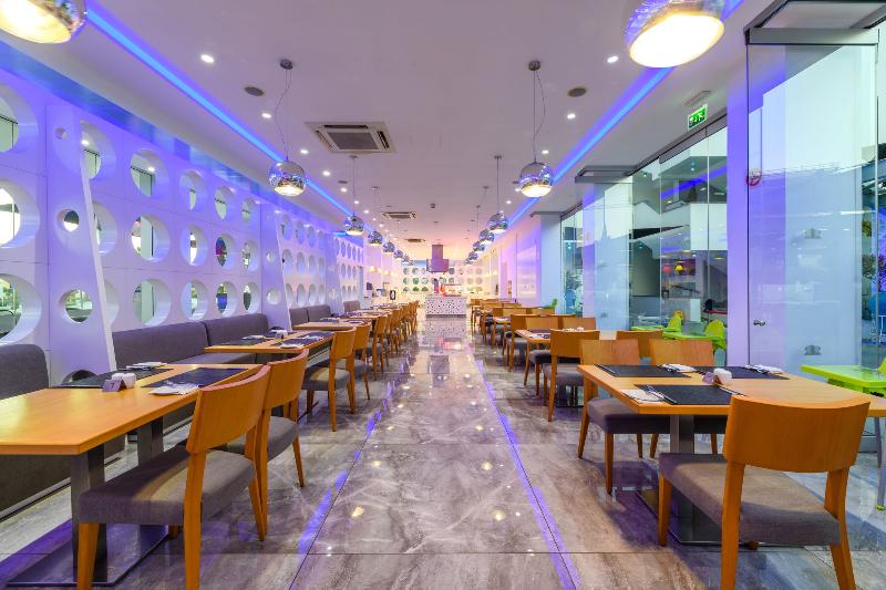 ホテル River Rock