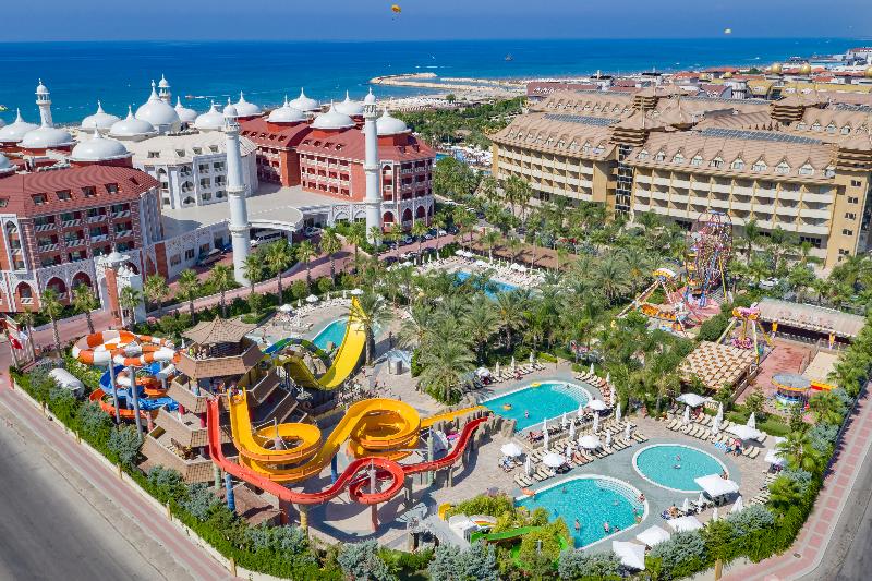 هتل Royal Taj Mahal