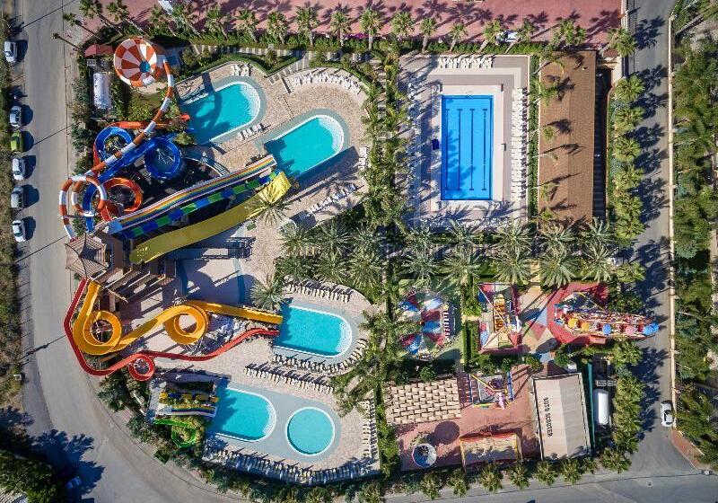 هتل Royal Taj Mahal