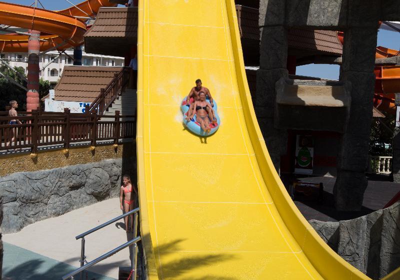 هتل Royal Taj Mahal