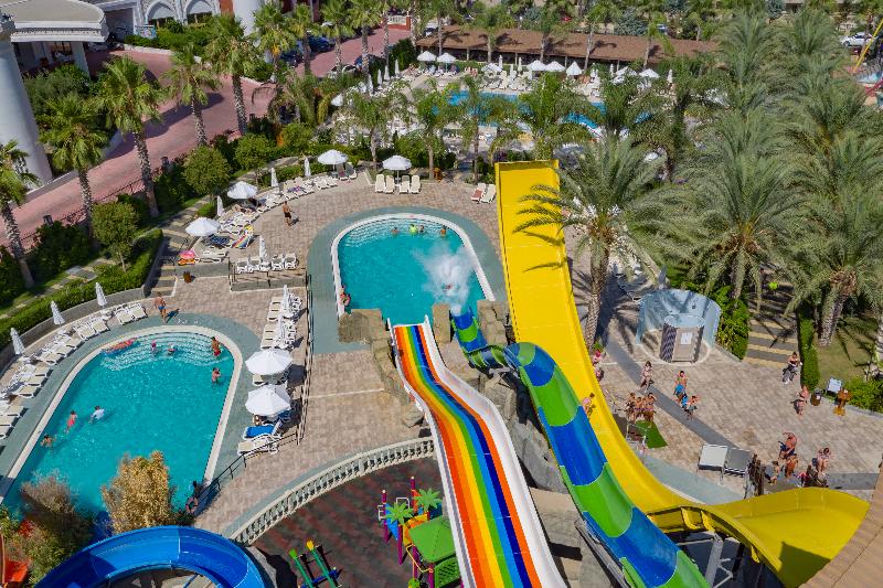 هتل Royal Taj Mahal