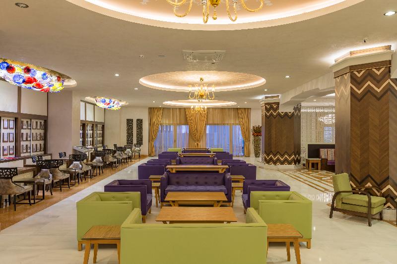 هتل Royal Taj Mahal