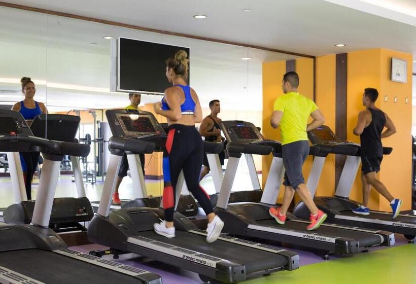 هتل Royal Taj Mahal