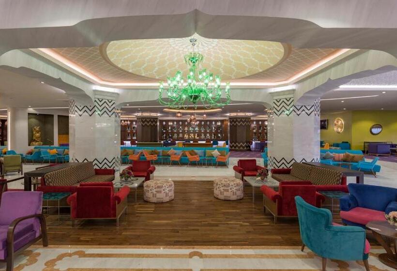 هتل Royal Taj Mahal