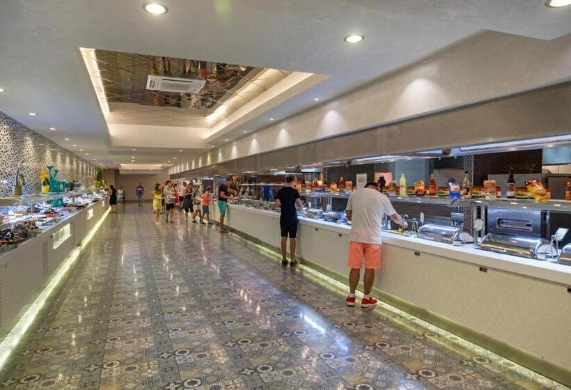 هتل Royal Taj Mahal