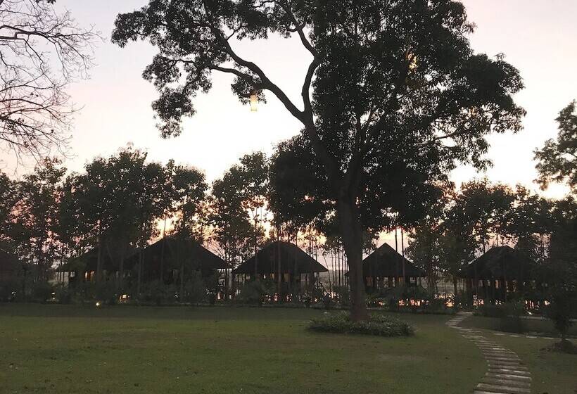 هتل Villa Inle Boutique Resort