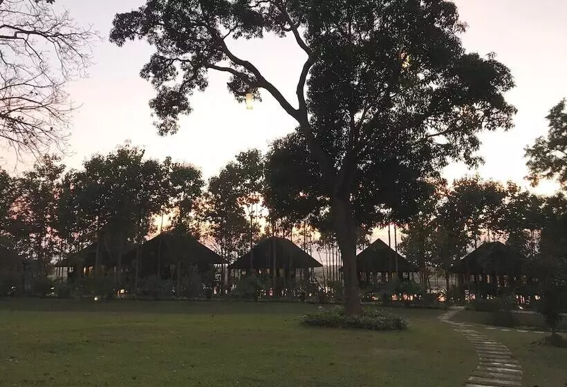 هتل Villa Inle Boutique Resort